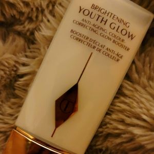 Charlotte Tilbury Brightening Youth Glow Primer